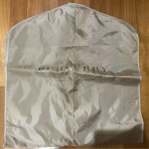 Burberry garmet bag